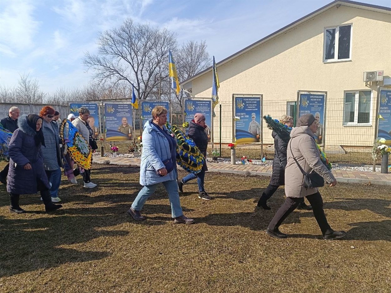 У Пристромах попрощалися із захисником України Олександром Іващенком. 8 березня 2025 р.  