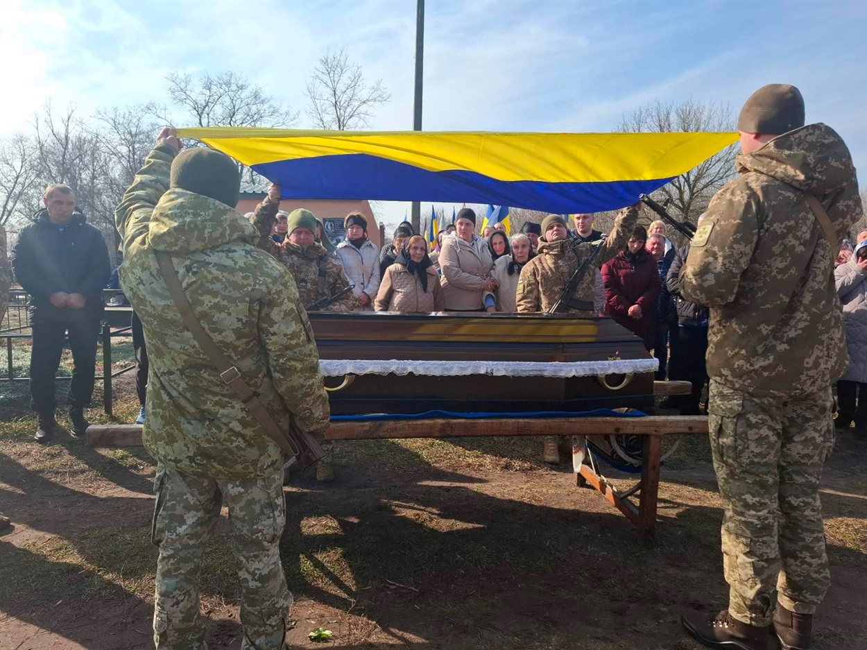 У Пристромах попрощалися із захисником України Олександром Іващенком. 8 березня 2025 р.  