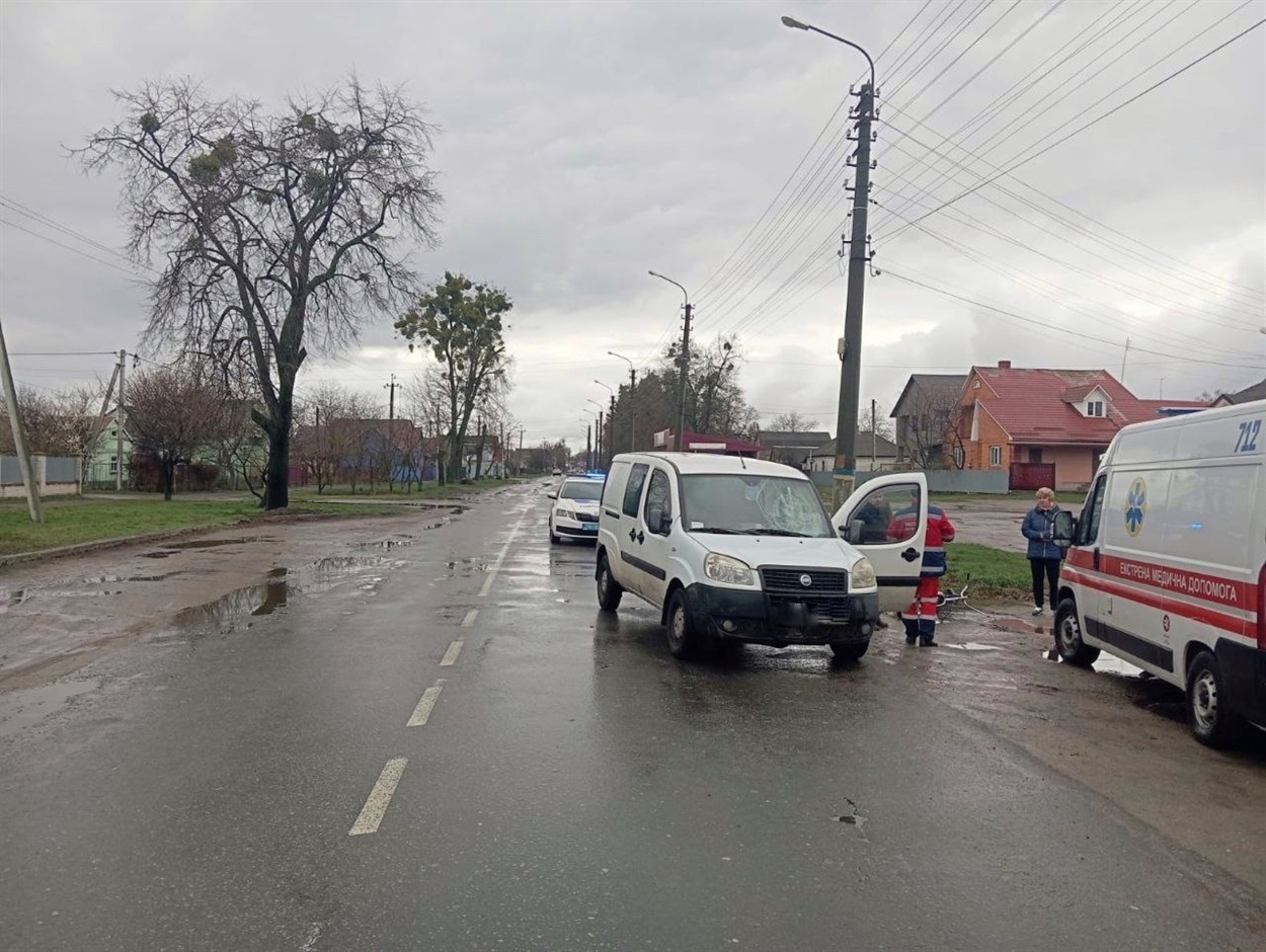 ДТП з постраждалою на вул. Ярмаркова в Переяславі 2 квітня 2025р. 