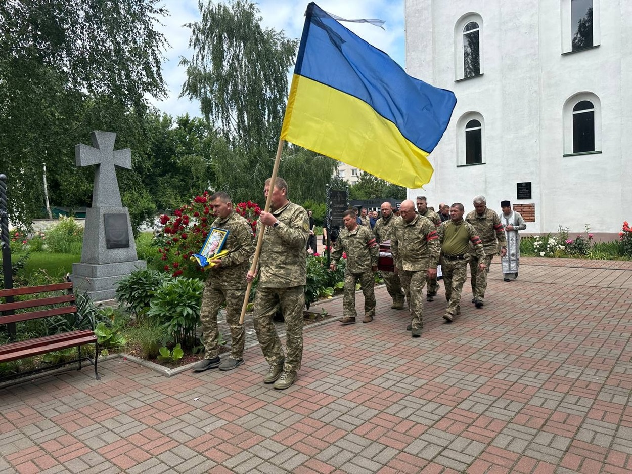 Прощання та відспівування Воїна Андрія Ющенка у храмі Воскресіння Христового в Переяславі