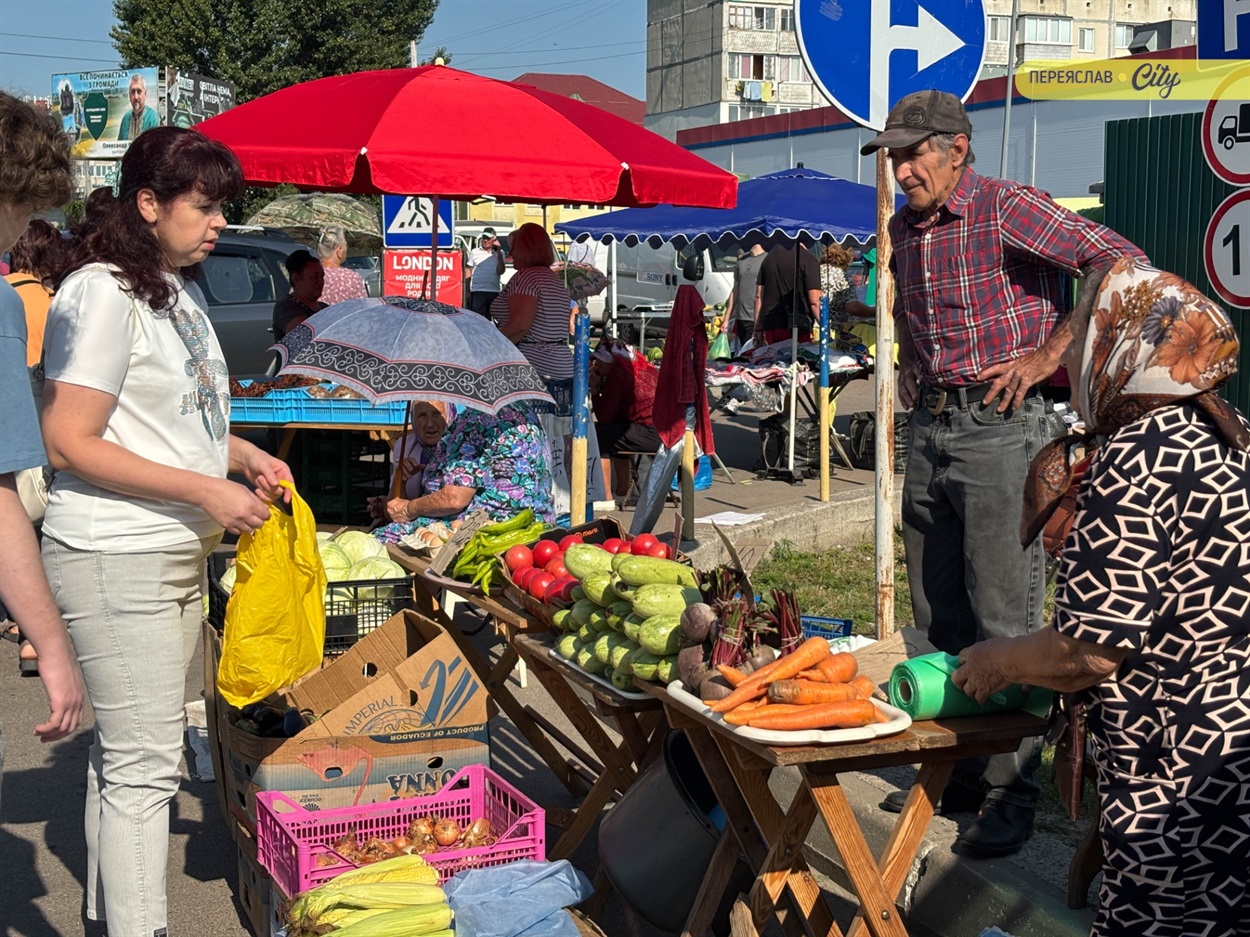 Недільний базар у Переяславі 10 серпня