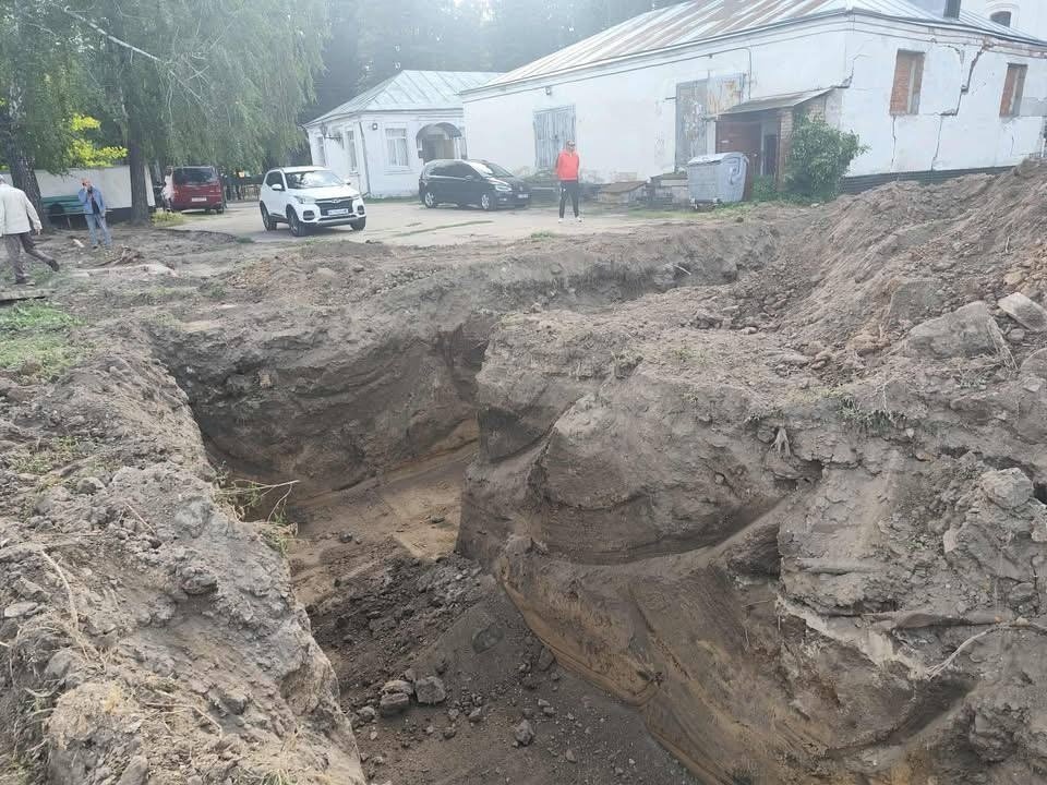 На території колишнього Вознесенського монастиря в Переяславі розпочали несанкціоновані земляні роботи