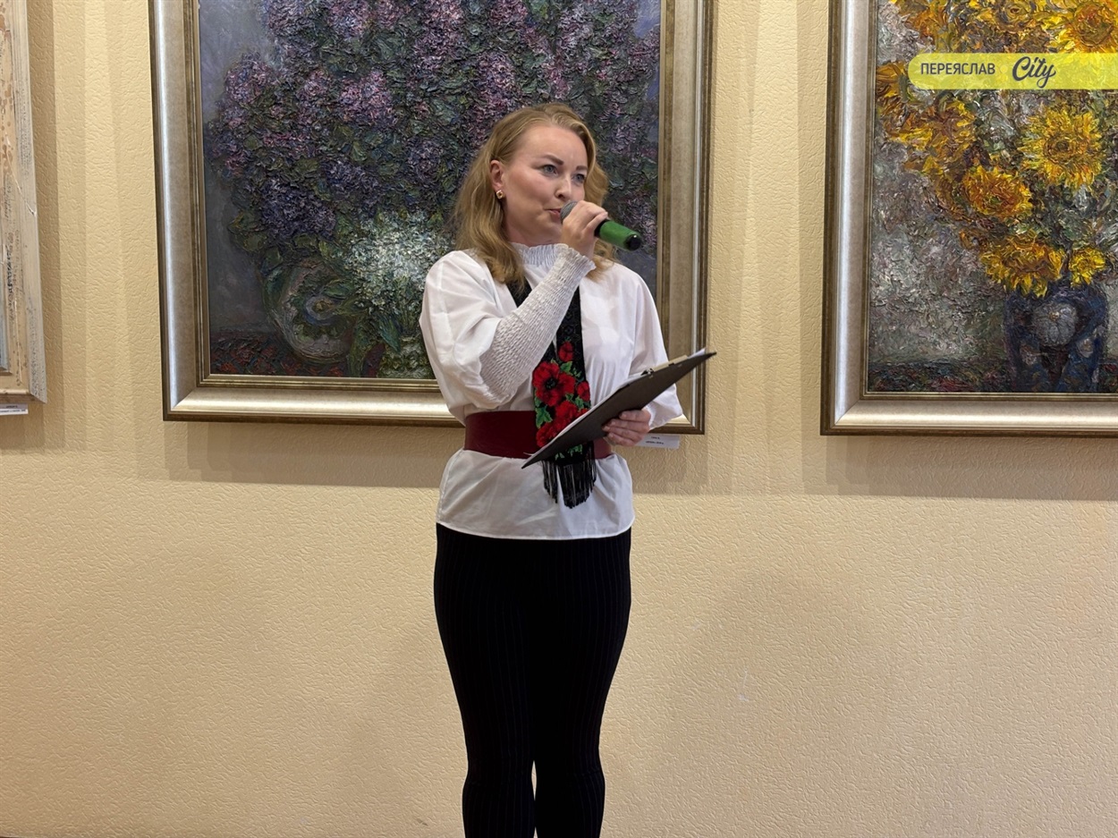 Відкриття виставки "Позивний #Художник". Влада Черненко, ведуча заходу