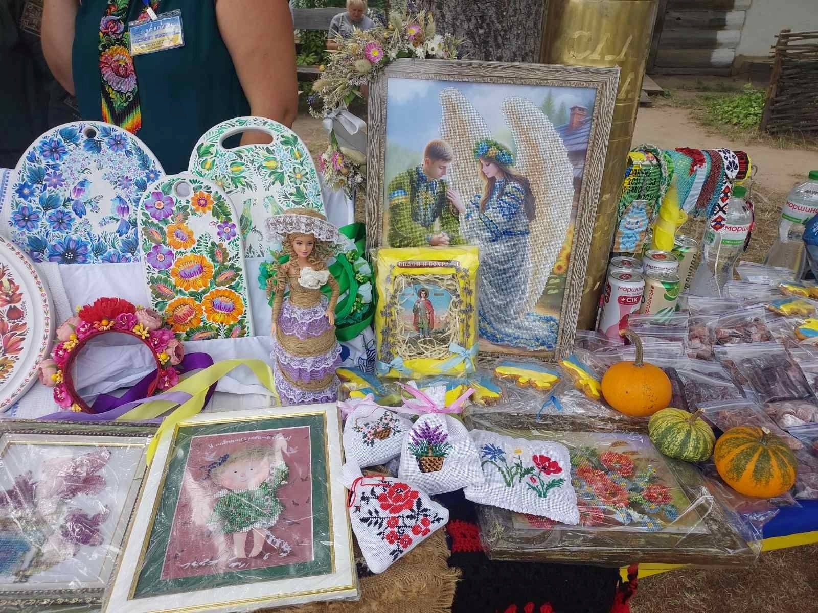 Понад 41 тисячу гривень для захисників зібрали на 