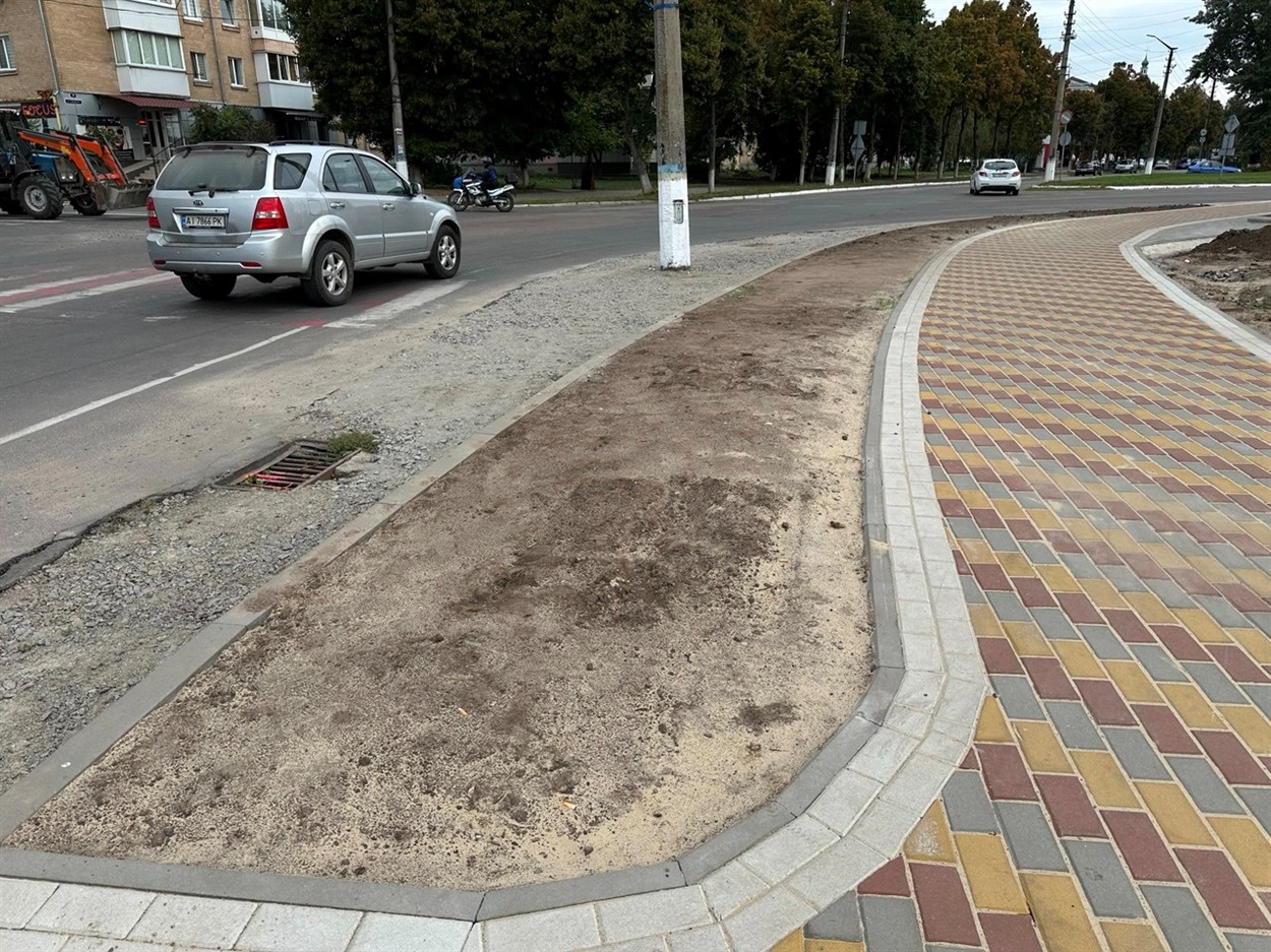 Реконструкція перехрестя в Переяславі. Вересень 2025 р. 