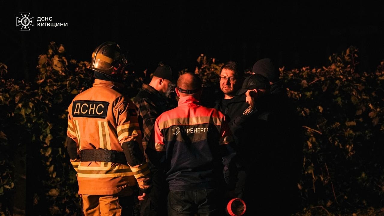Внаслідок нічної атаки на Київщині травмовано двох людей