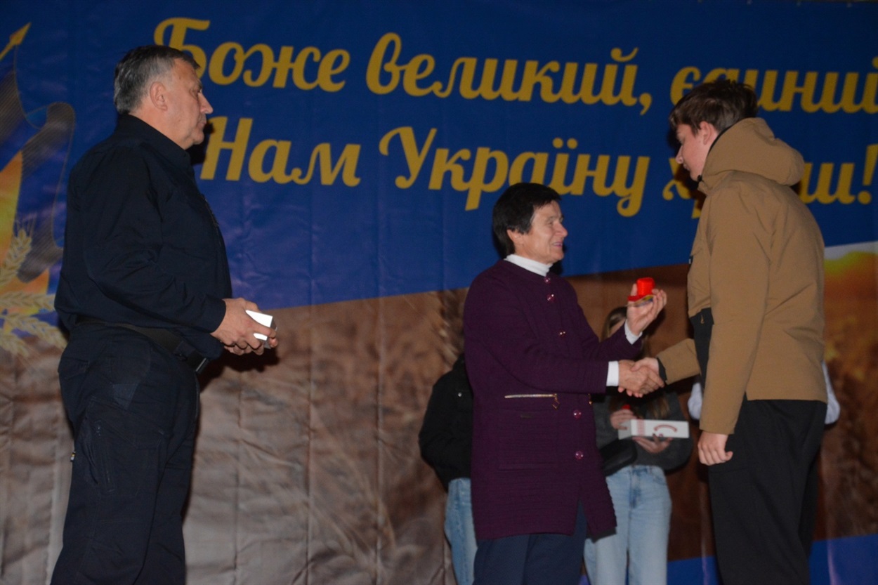 У Студениках відзначили День заснування громади і вручили дітям Героїв обереги "Батьківське серце"