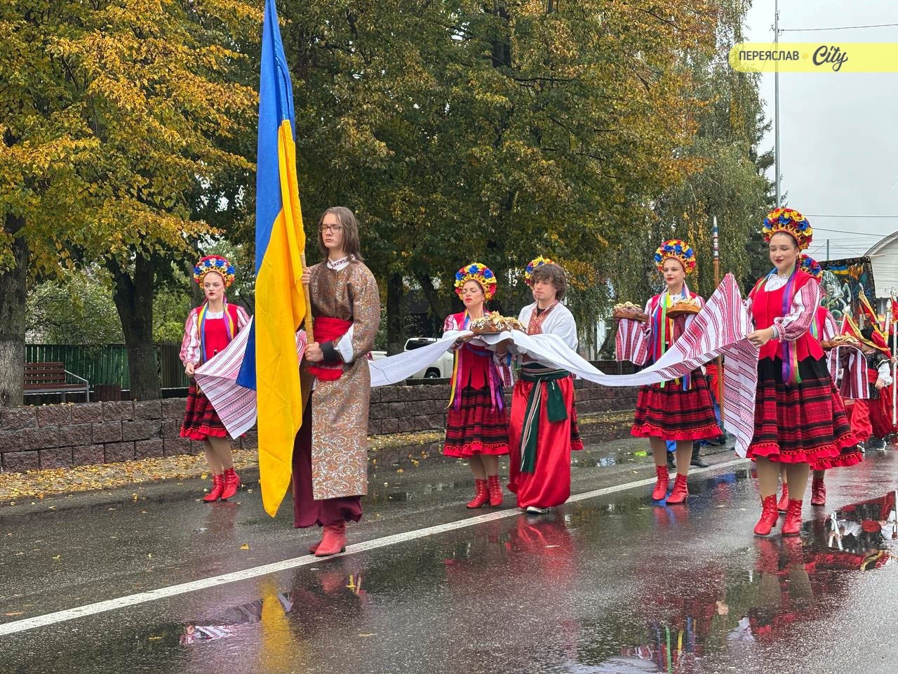 Патріотична хода та козацькі пісні: 