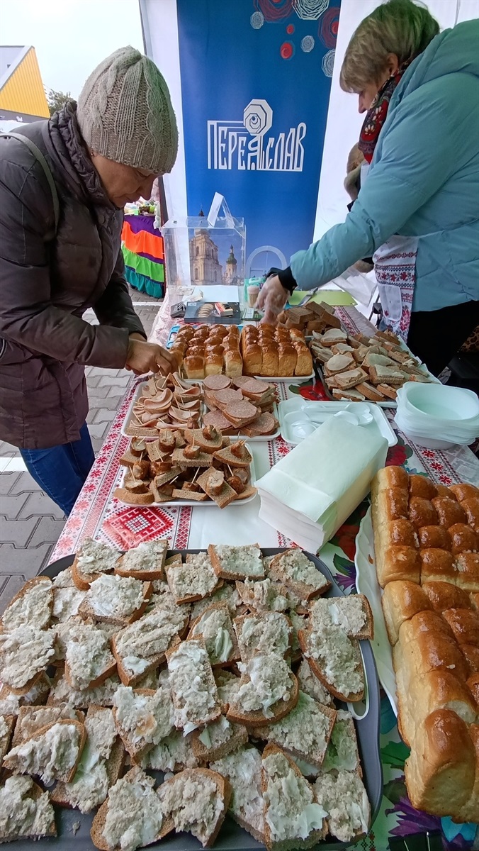 Патріотична хода та козацькі пісні: 