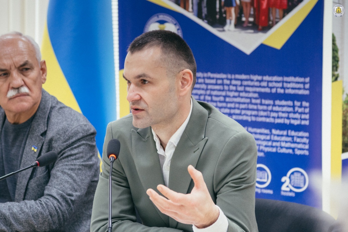 Почесний переяславець Іван Якименко серед лауреатів премії Сікорського: підсумки форуму в Переяславі