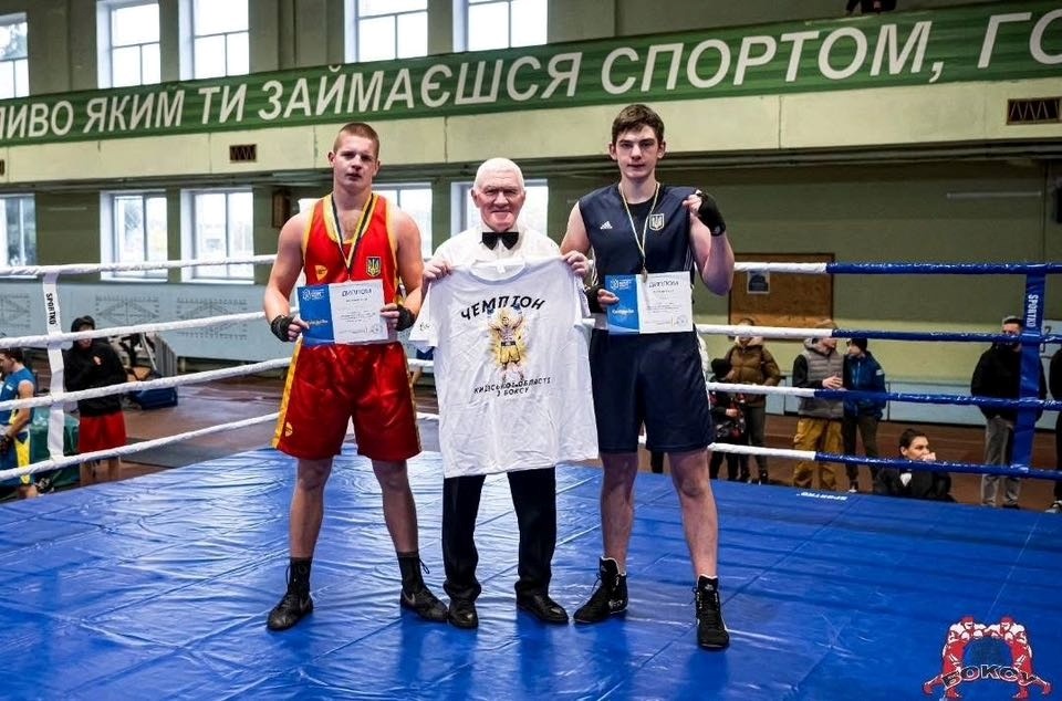 Студенти Переяслава змагалися в університетському турнірі з армрестлінгу та гирьового спорту