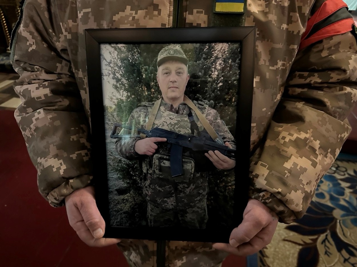 Переяславщина попрощалася з Героєм Миколою Захарченком