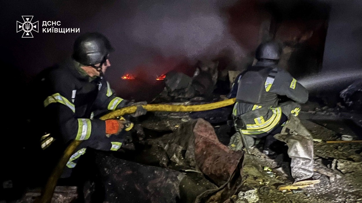 Нічна атака на Київщину: двоє загиблих, десятки постраждалих та значні руйнування житлових будинків