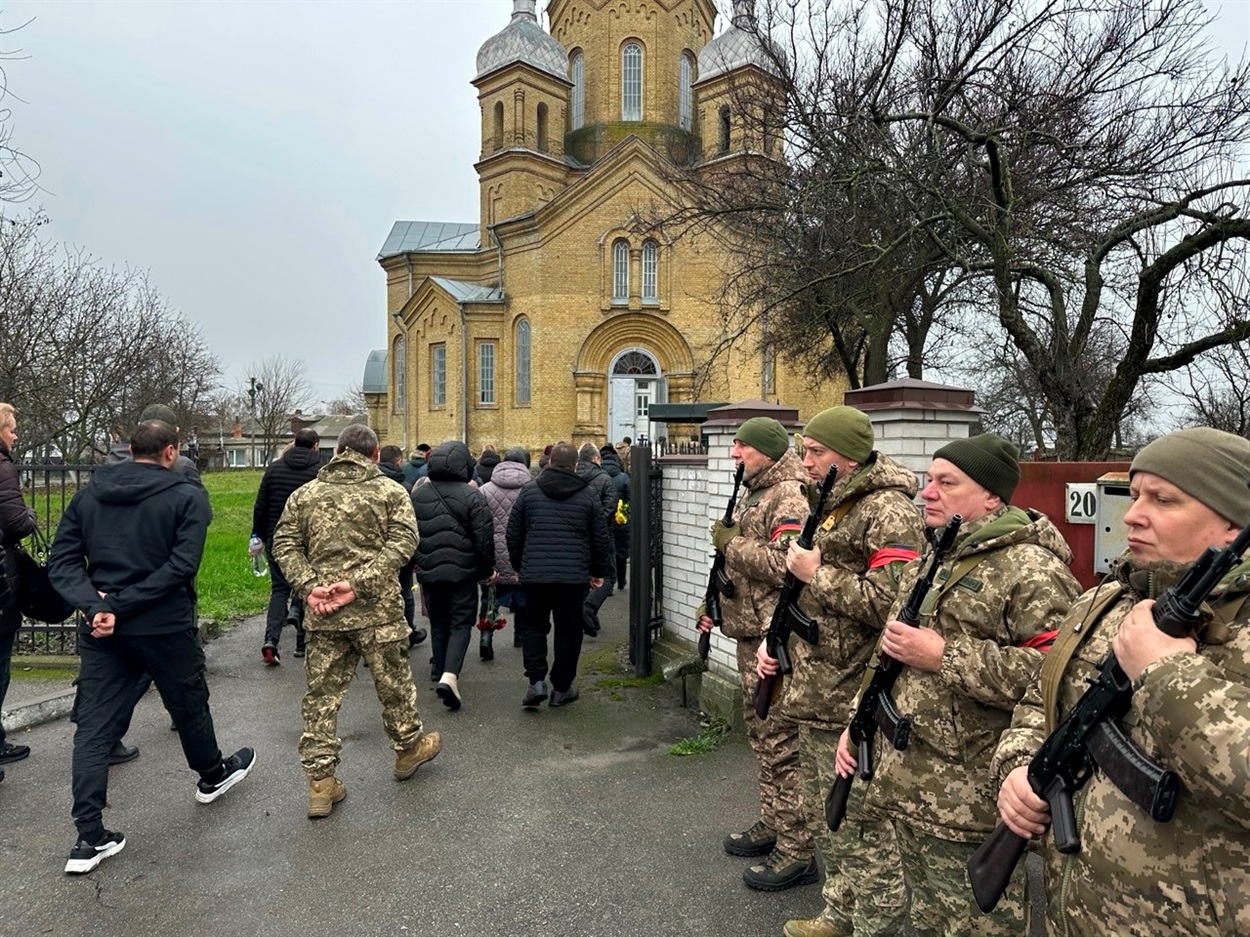 Воїна Василя Полтаво відспівали в Свято-Успенському храмі в Переяславі. 2 грудня 2025 року