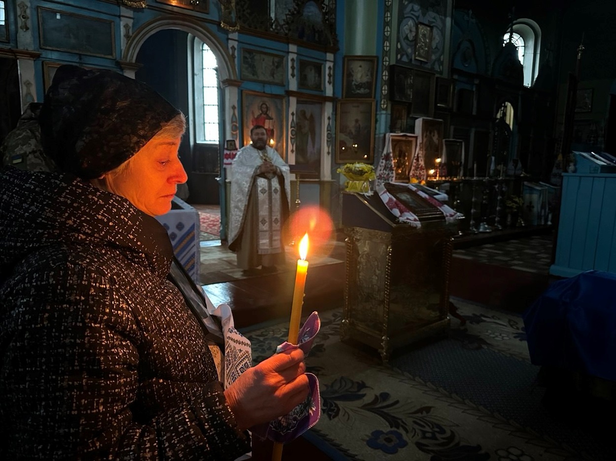 Воїна Василя Поплавського відспівали в Свято-Успенському храмі в Переяславі. 2 грудня 2025 року  