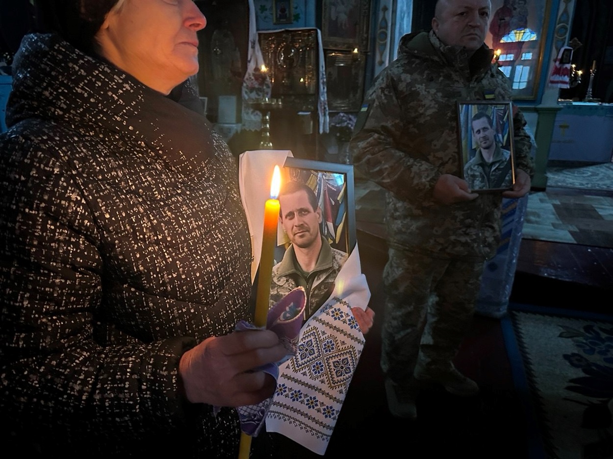 Воїна Василя Поплавського відспівали в Свято-Успенському храмі в Переяславі. 2 грудня 2025 року  
