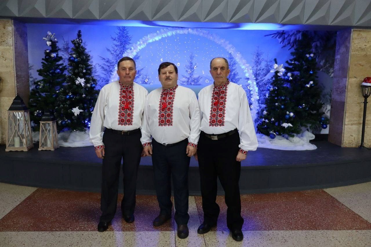 Аматорський колектив української пісні 