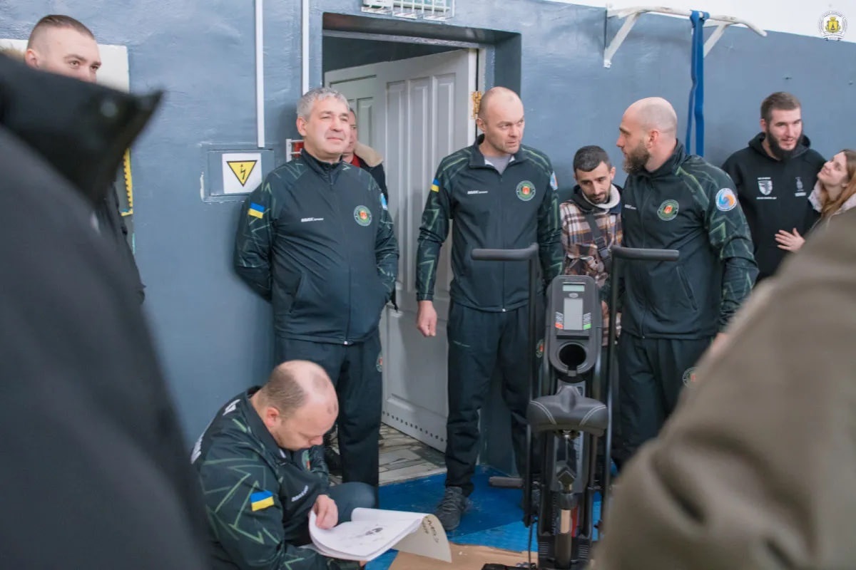 Команда ветеранів "Сильні Переяслава" отримала сучасні тренажери для підготовки до змагань