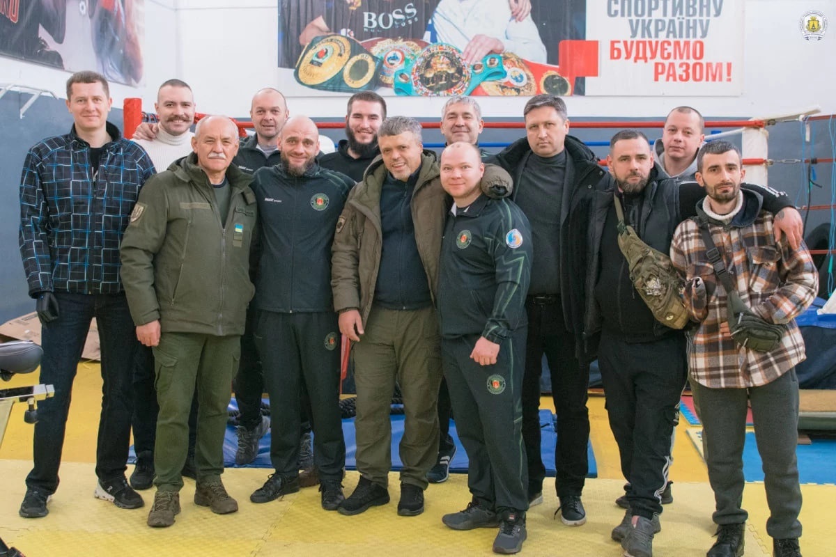 Команда ветеранів "Сильні Переяслава" отримала сучасні тренажери для підготовки до змагань