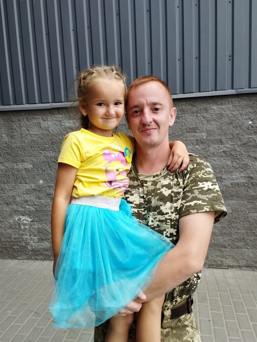 Андрій Кузьменко з племінницею Міланою