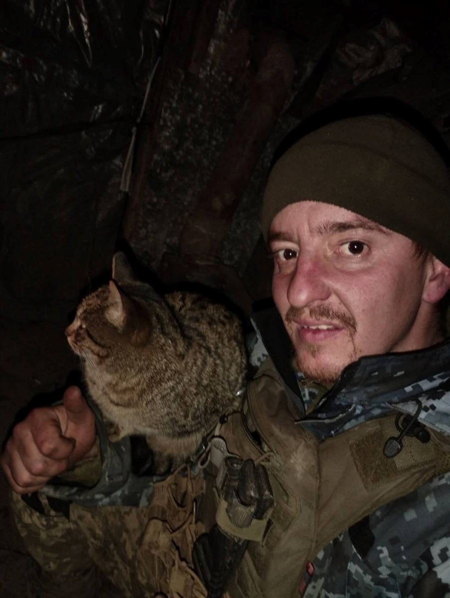 Герой Андрій Кузьменко вижив в окупації, уцілів після обстрілу бліндажа, але втретє дива не сталося