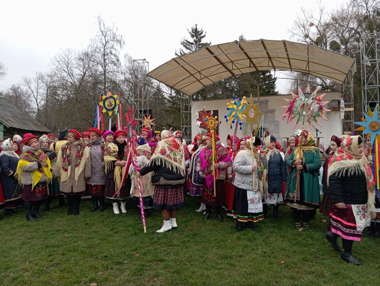 "Переяславська коляда-2025" на музеї просто неба в НІЕЗ "Переяслав" 