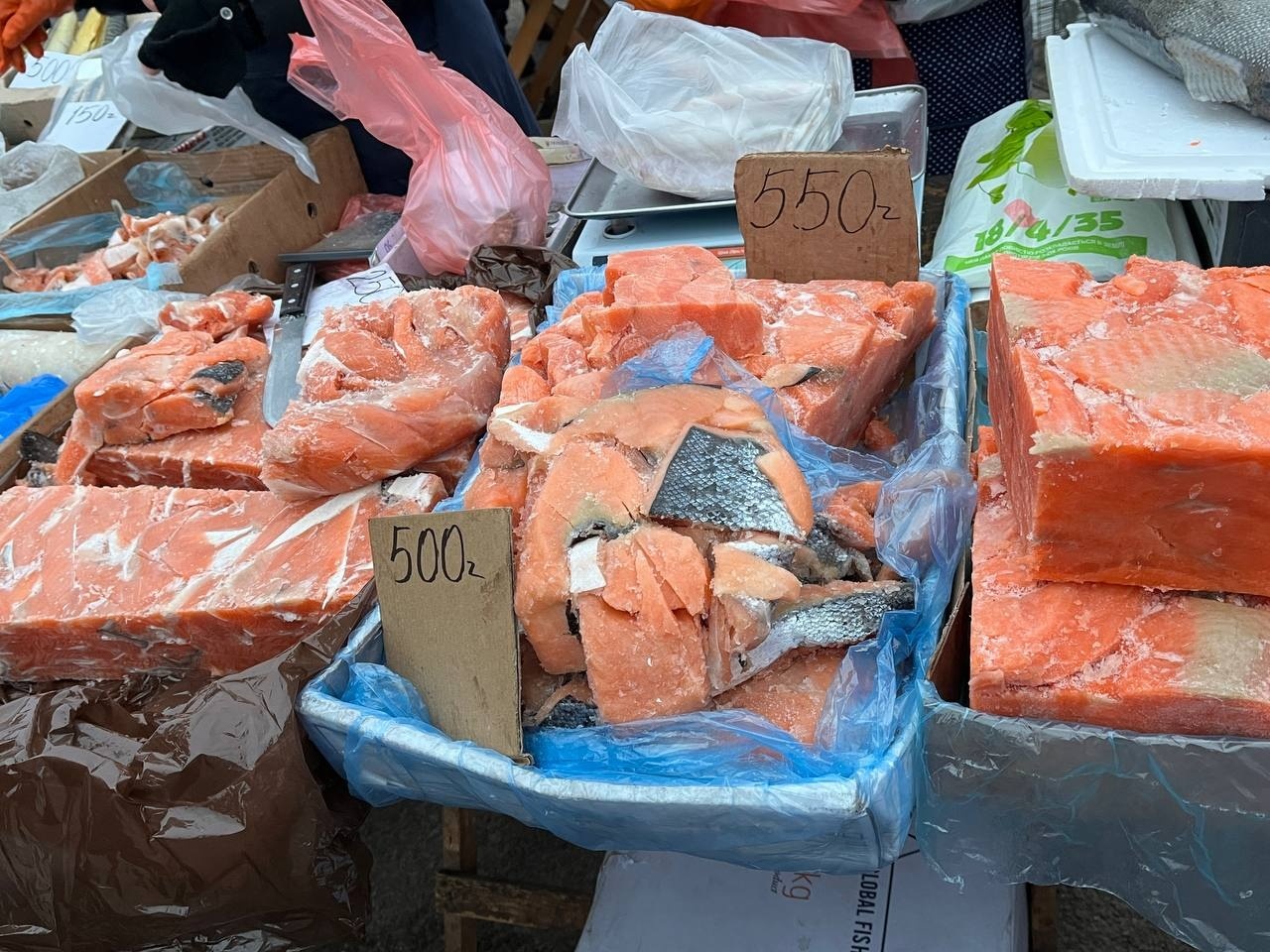 На базарі у Переяславі перед різдвяно‑новорічними святами зріс попит на свинину