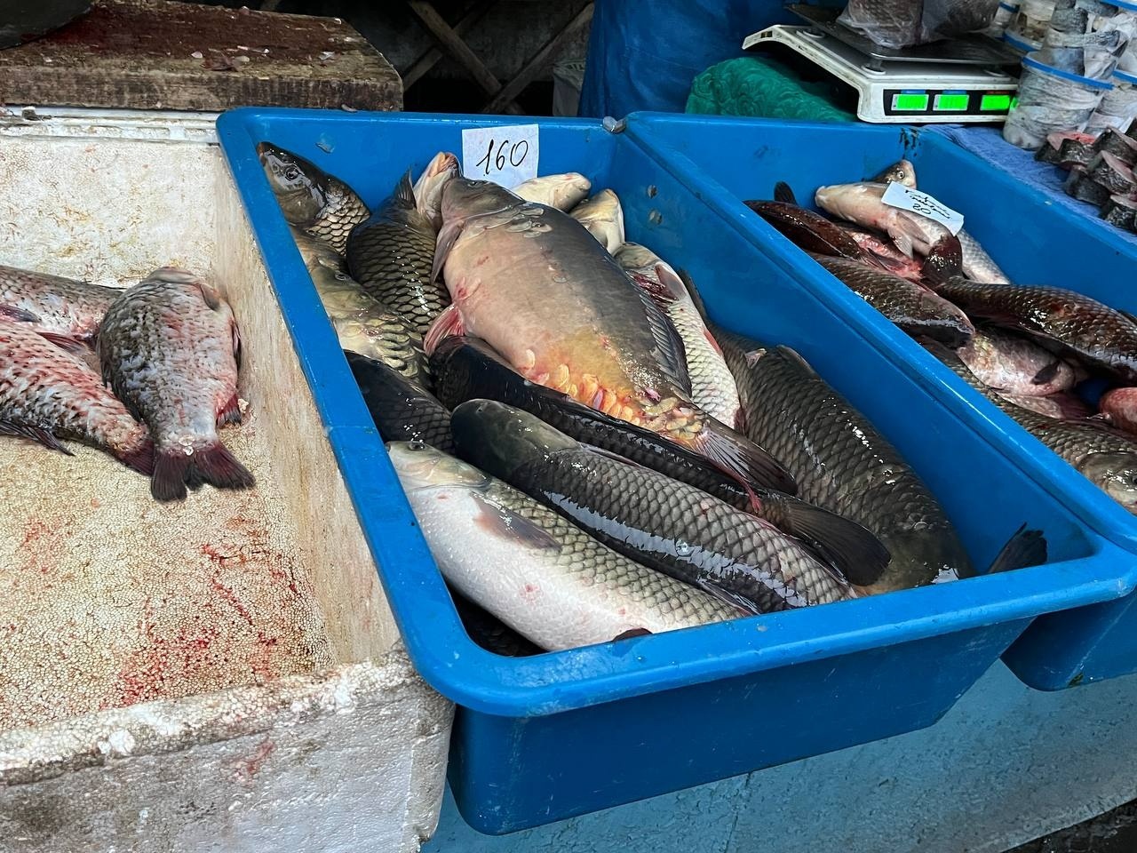 На базарі у Переяславі перед різдвяно‑новорічними святами зріс попит на свинину