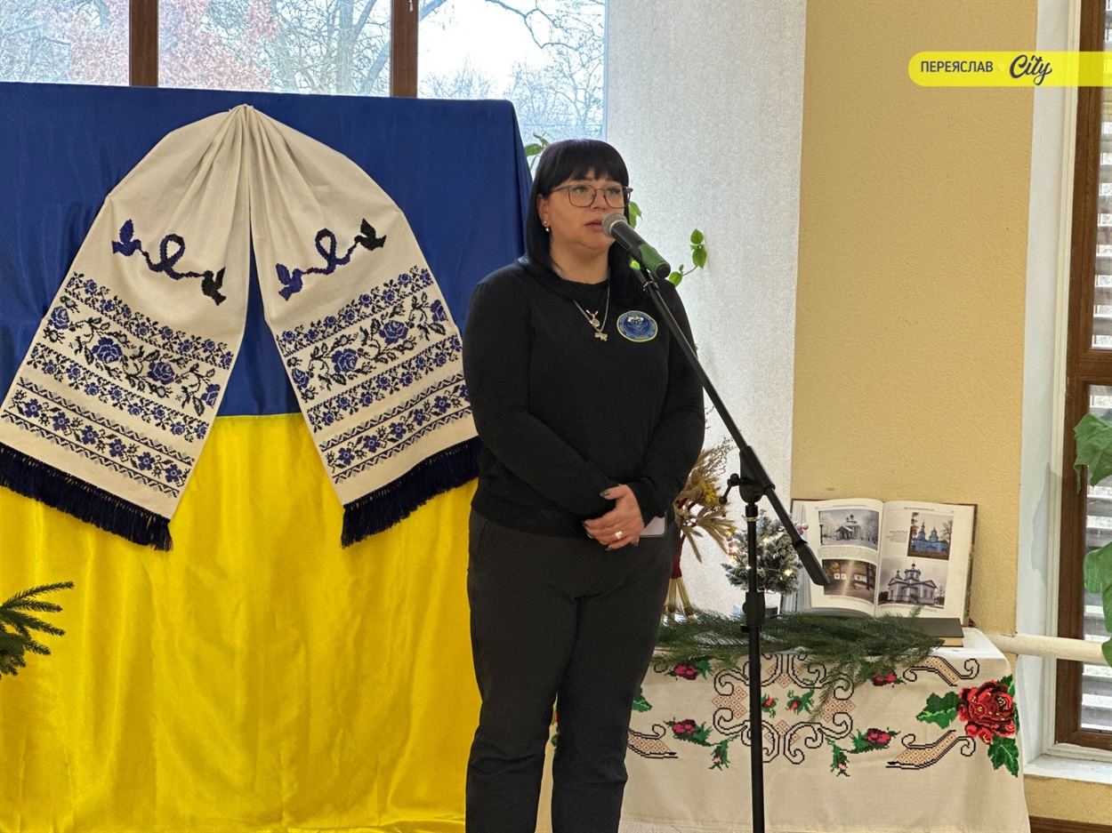 Всеукраїнська виставка "Рушник надії" від родин полонених і зниклих безвісти воїнів діє у Переяславі