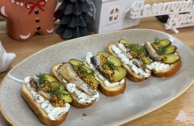 канапки зі шпротами по новому