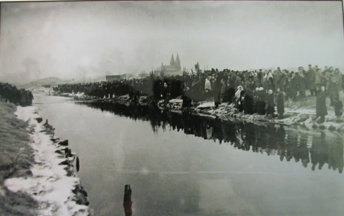 Водохреще на річці Устя у Рівному. 1936 рік