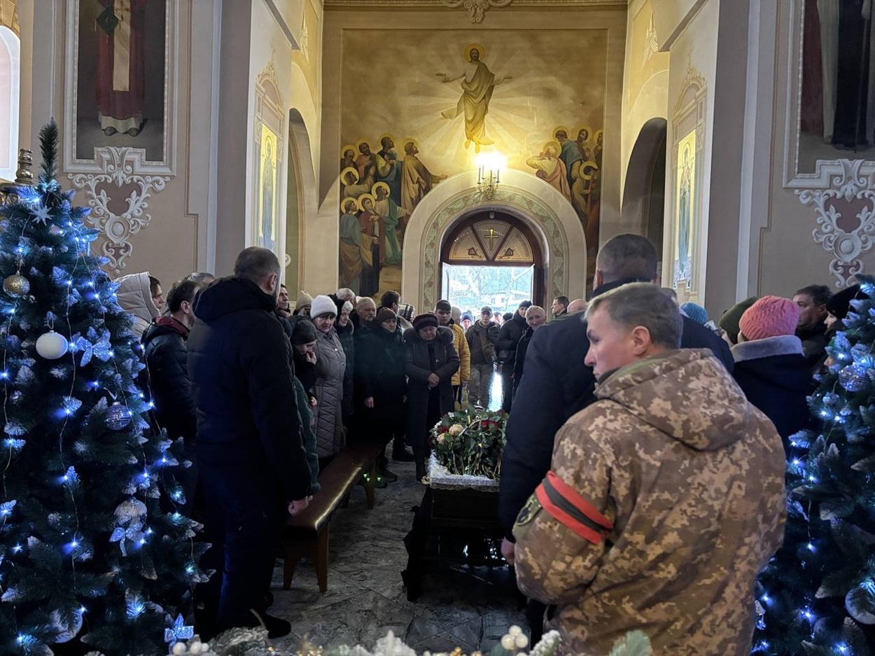 У Переяславі попрощалися із Героєм Вадимом Білером – воїном, який понад три роки боронив Україну