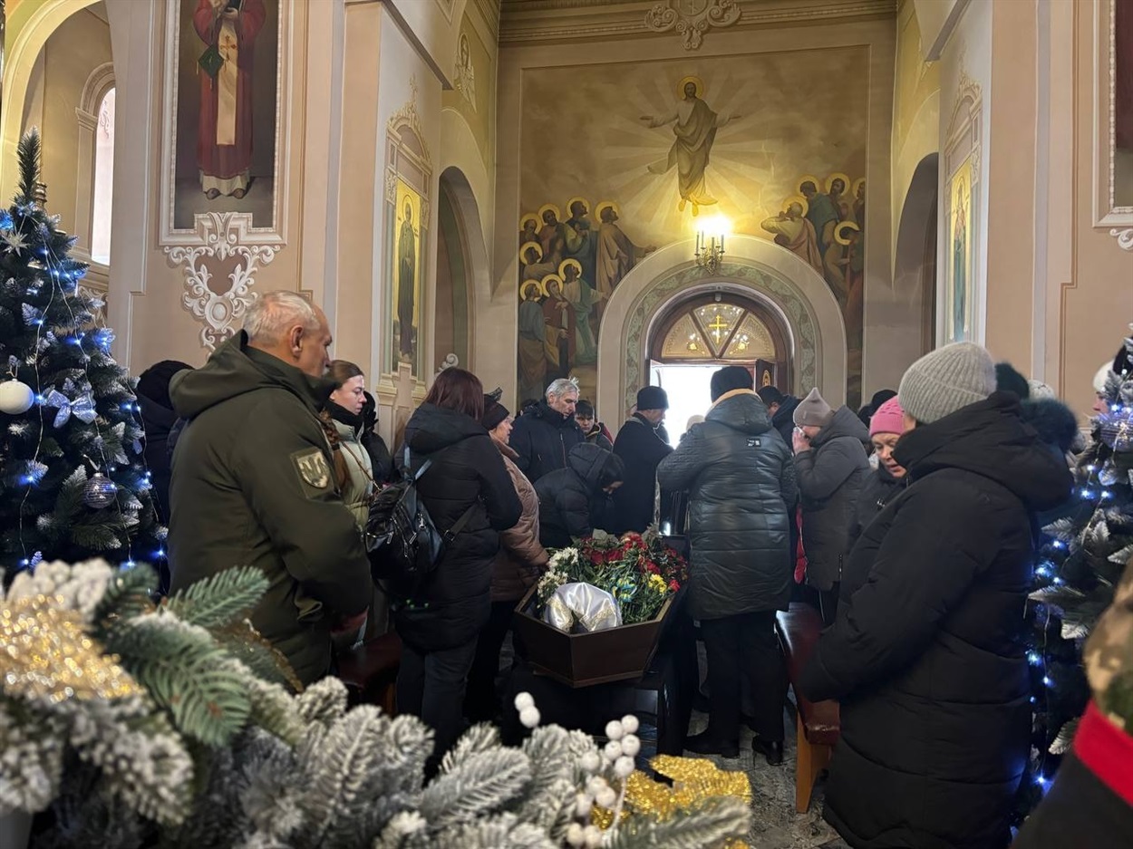 У Переяславі попрощалися із солдатом Третього армійського корпусу Віталієм «Дядьою» Романом