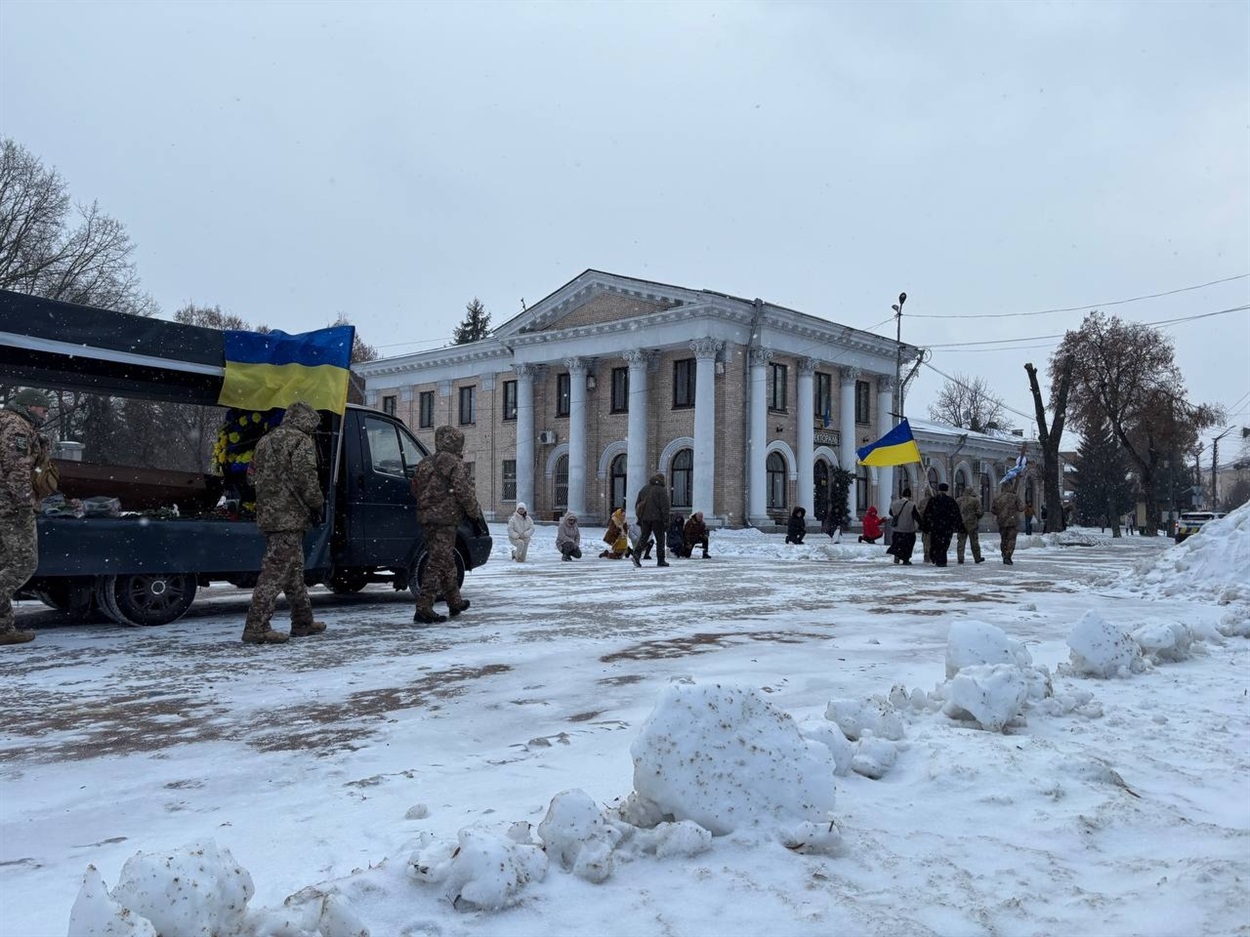 У Переяславі попрощалися із солдатом Третього армійського корпусу Віталієм «Дядьою» Романом