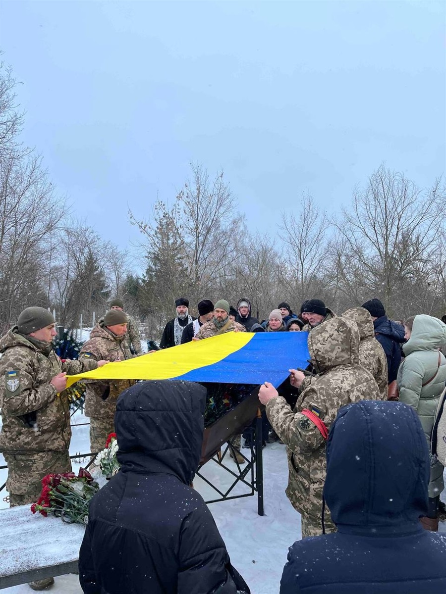 У Переяславі попрощалися із солдатом Третього армійського корпусу Віталієм «Дядьою» Романом