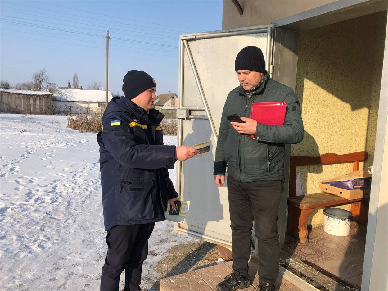 Через зростання кількості пожеж рятувальники провели профілактичні рейди на Переяславщині