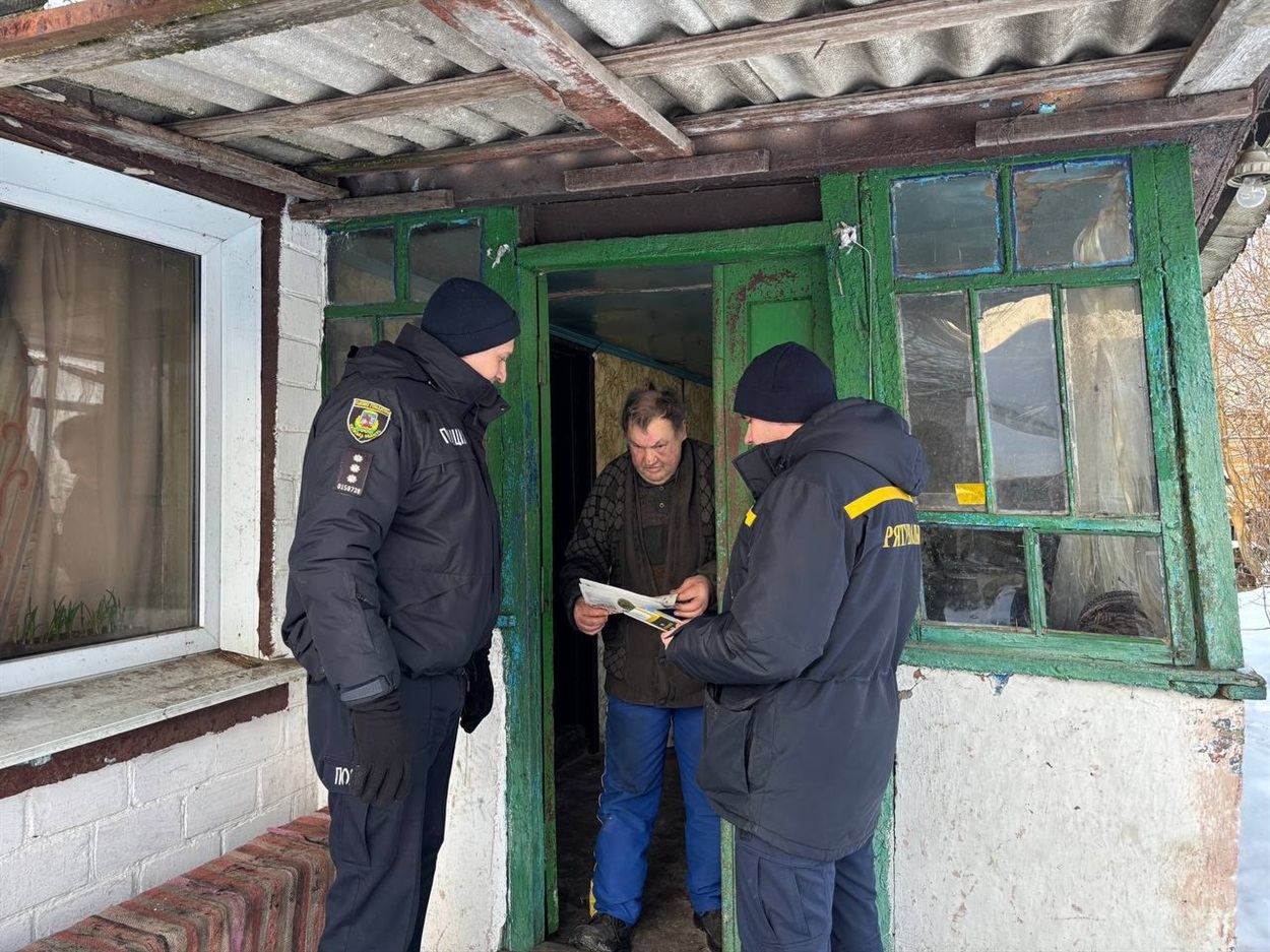 Через зростання кількості пожеж рятувальники провели профілактичні рейди на Переяславщині