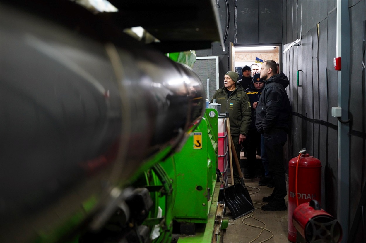 Голова Київської ОДА оглянув об’єкти альтернативної генерації та резервного енергоживлення в Переяславській громаді 