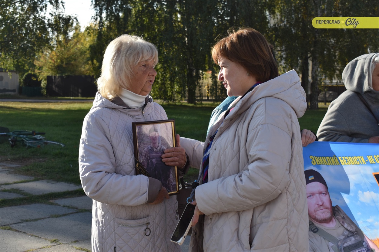 Журналістки Переяслав. City зняли серію коротких відео про акцію Хвилини мовчання та з рідними Зниклих безвісти захисників 