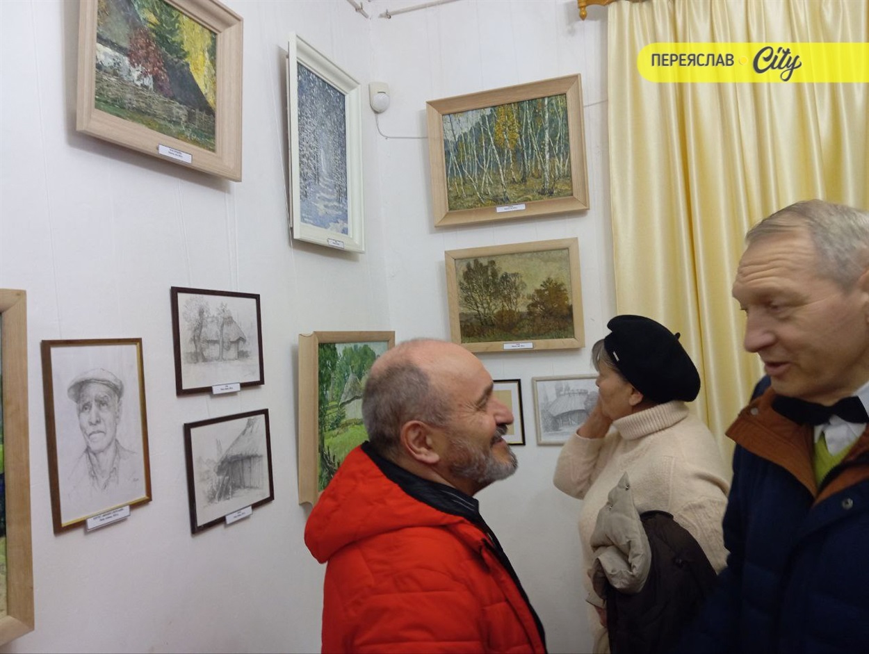 У залі музею в Переяславі виставили картини художника-реставратора Григорія Єгорова