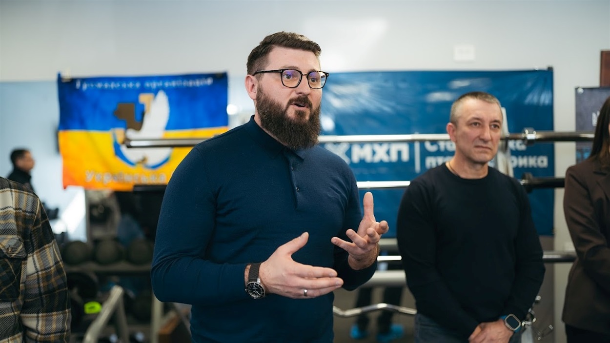 У с. Мирному відкрили тренажерний зал для адаптивного спорту військових і ветеранів завдяки проєкту "Час діяти, Нестримні" та програмі "МХП Поруч"