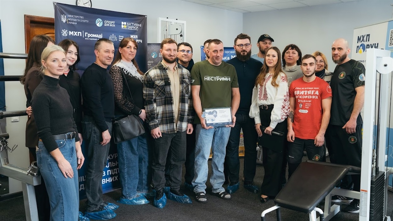 У с. Мирному відкрили тренажерний зал для адаптивного спорту військових і ветеранів завдяки проєкту "Час діяти, Нестримні" та програмі "МХП Поруч"