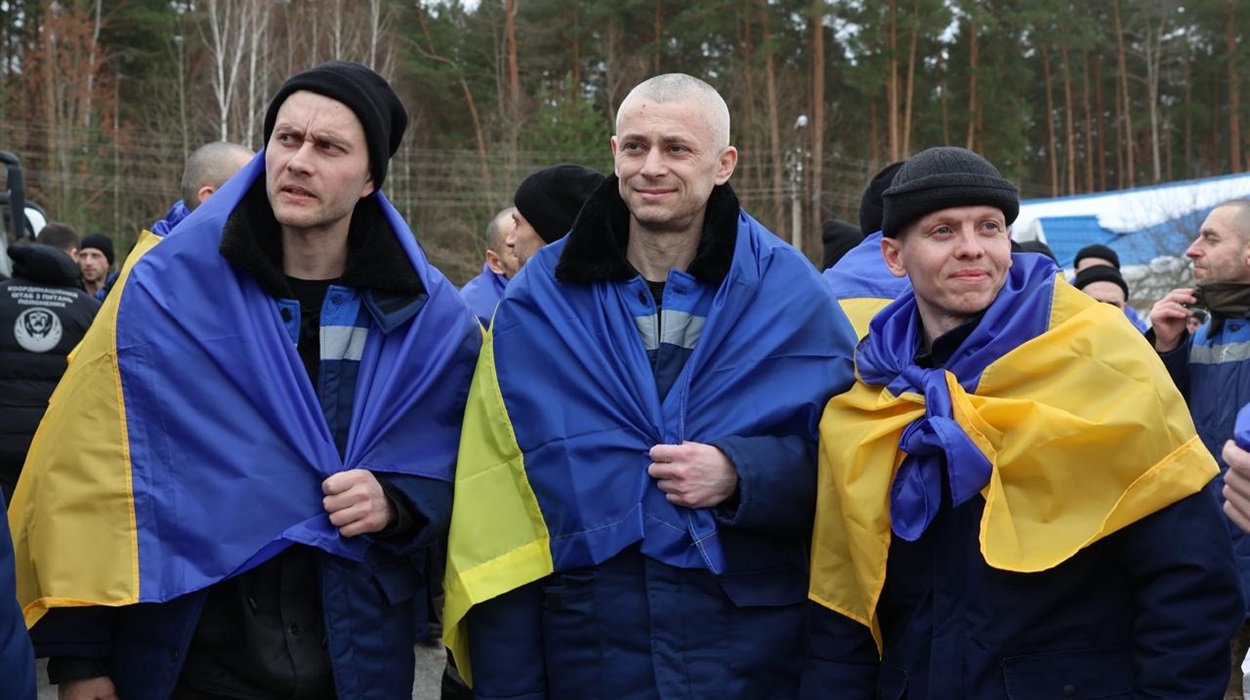 З російського полону повернулися 200 українських захисників