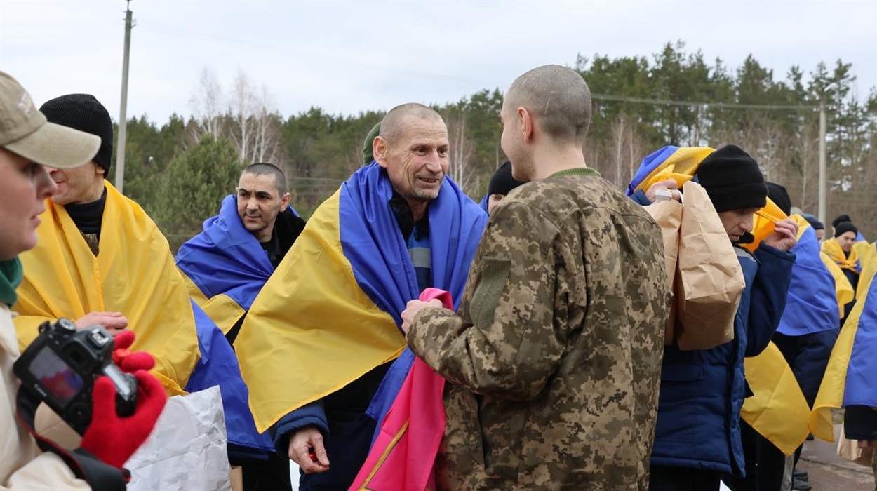 З російського полону повернулися 200 українських захисників