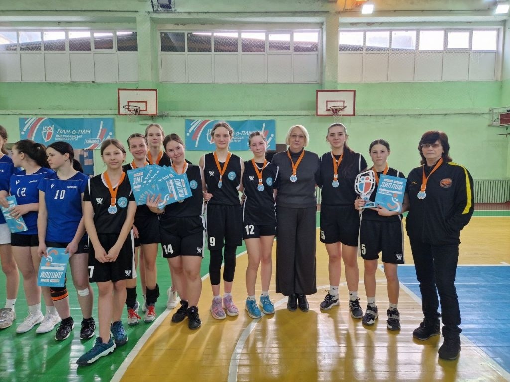 Команда ліцею ім. Володимира Мономаха перемогла на районому етапі змагань "Пліч-о-пліч"