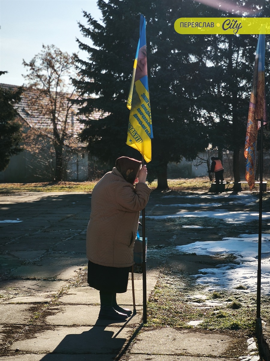 Хвилина мовчання та мовчазна акція нагадування родин зниклих безвісти, полонених та загиблих захисників. Переяслав, 7 березня 2026 р. 