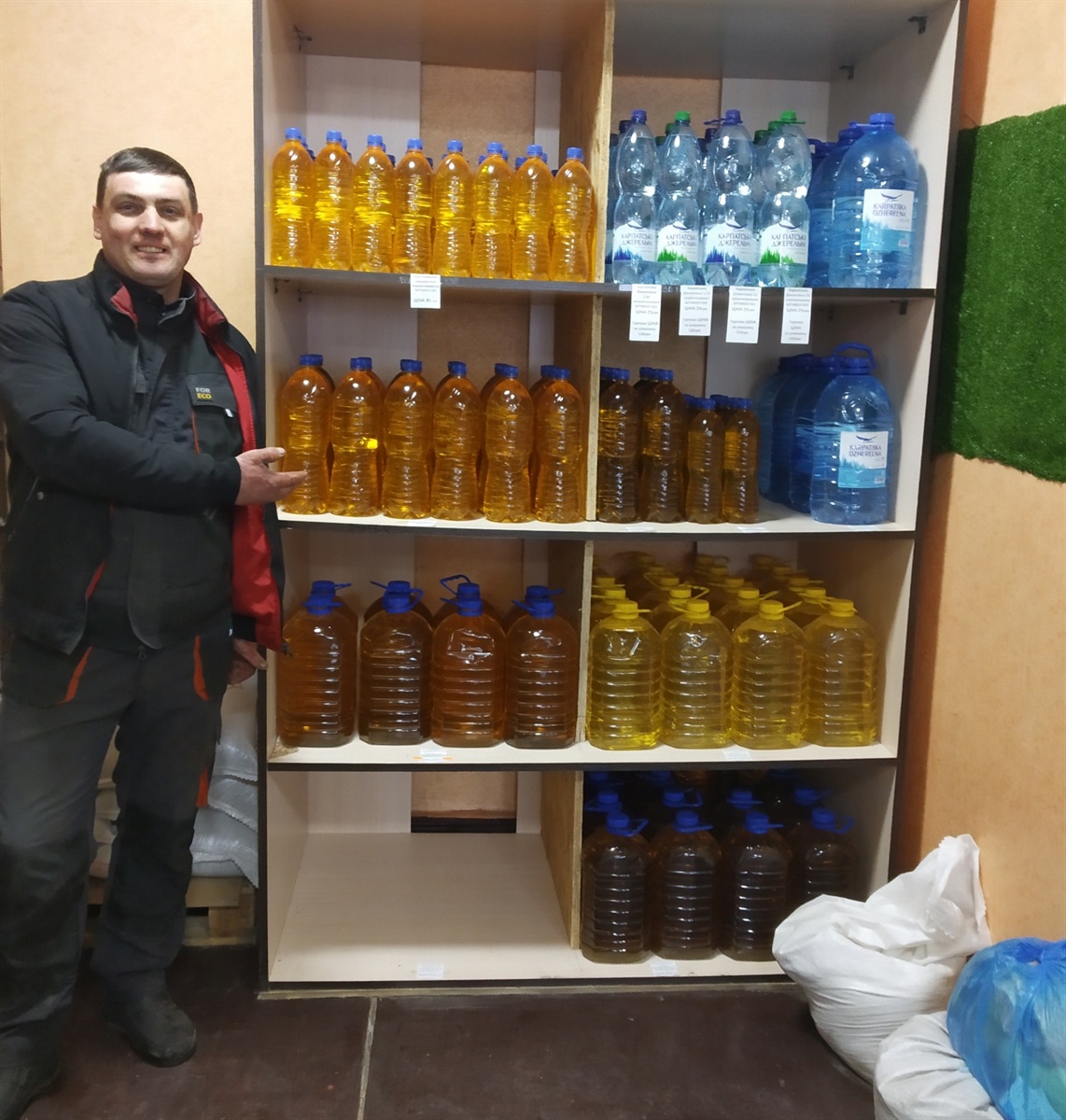 Олія власного виробництва