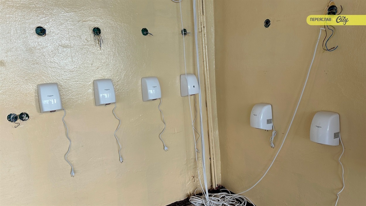 У їдальні ліцею вже частково оновили сантехніку 