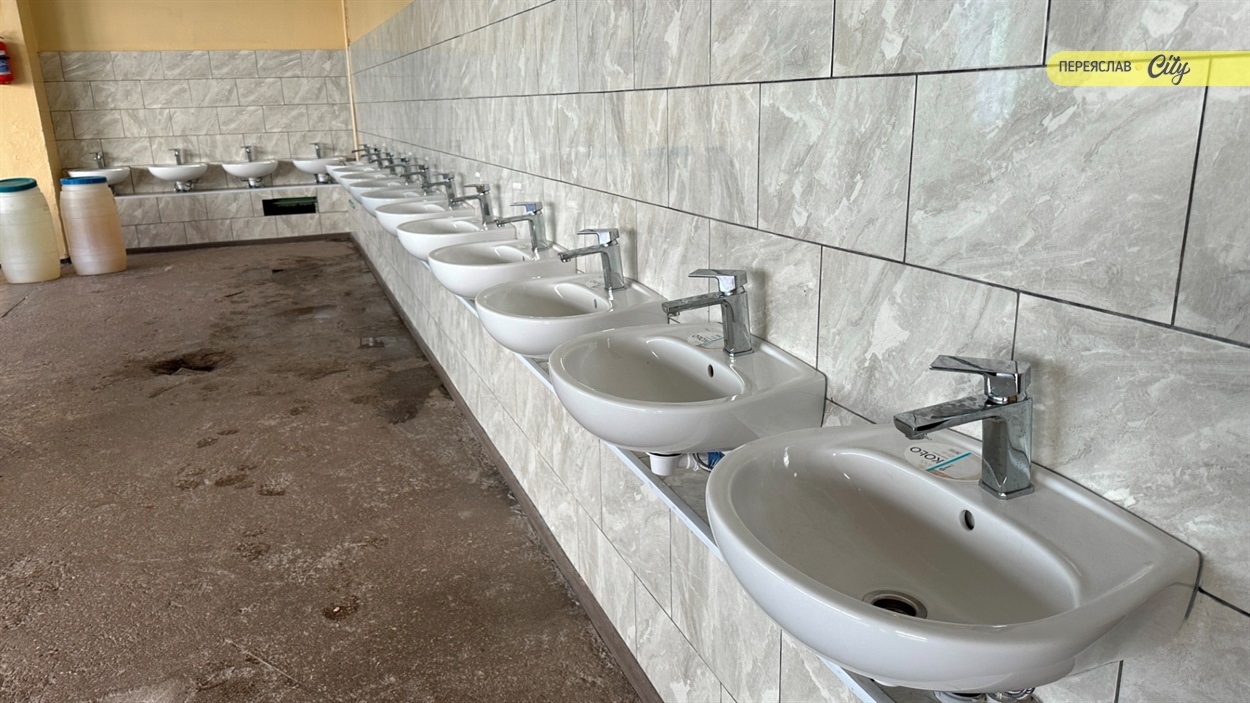 У їдальні ліцею вже частково оновили сантехніку 