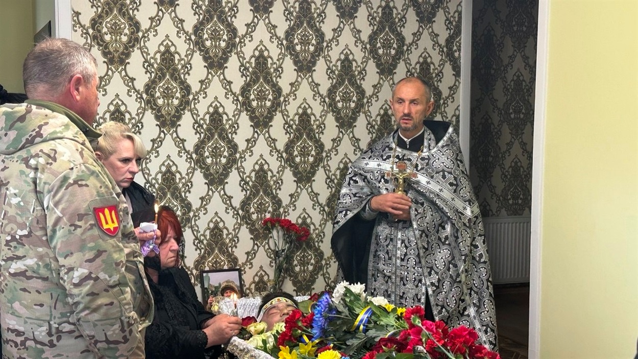 На Переяславщині попрощалися із Героєм Олександром Чумаком, він був єдиним сином у батьків